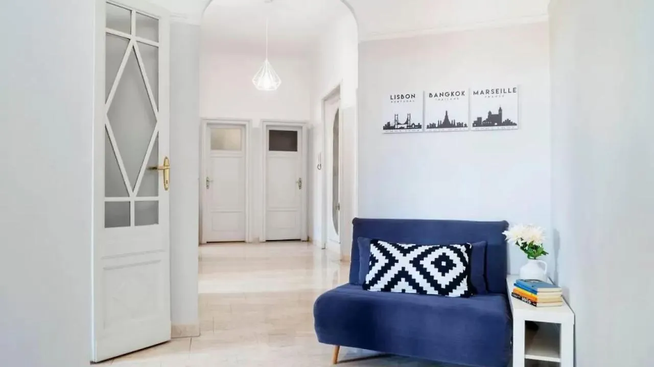 Italianway - Montello Apartment Milan 0*,  Italy